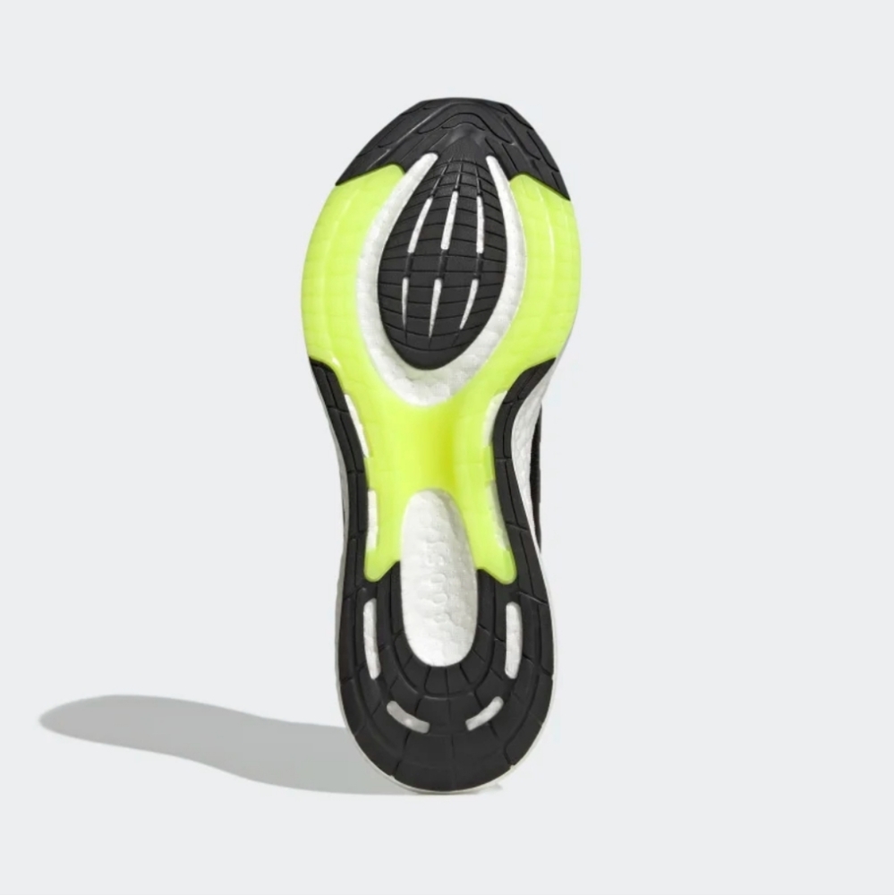 New Adidas PUREBOOST 22 RUNNING SHOES - Picture 3 of 7